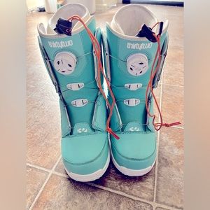 thirtytwo Lashed FT Snowboard Boots - Women's 2016 - size 8.5